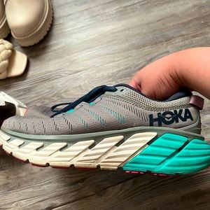 HOKA ONE WOMEN’S GAVIOTA 3